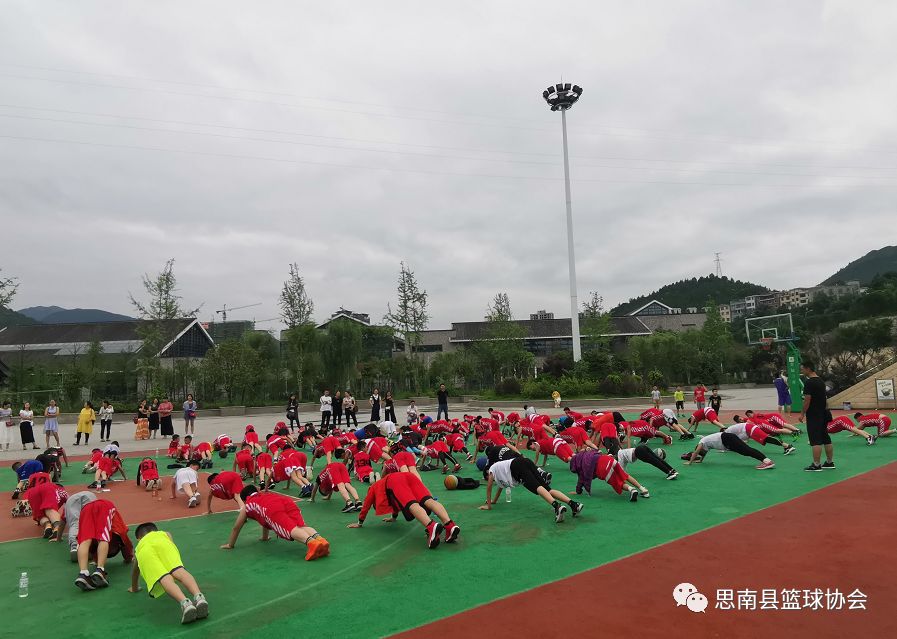 如何为篮球教练提供持续的专业辅导_1